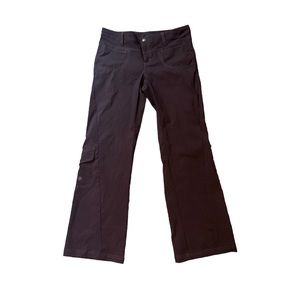 ATHLETA Dipper 2 size 10 hiking pants eggplant in colour. excellent condition